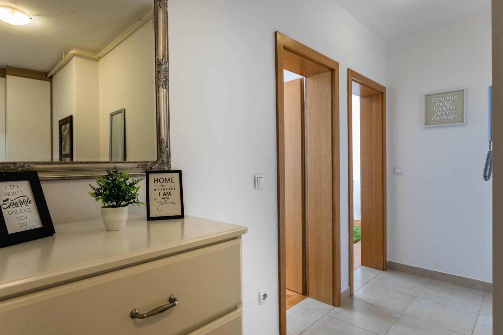 Sunny 1Bdr With Balcony & Parking Apartment Zagreb Ngoại thất bức ảnh